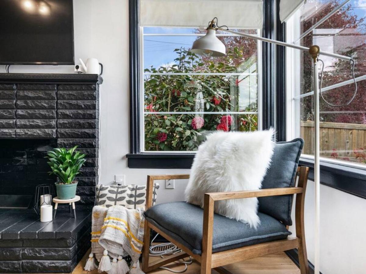 Picture Perfect Bungalow In The Heart Of Dt Vancouver Exterior foto